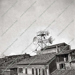 La prima antenna di radiocomunicazione tra città