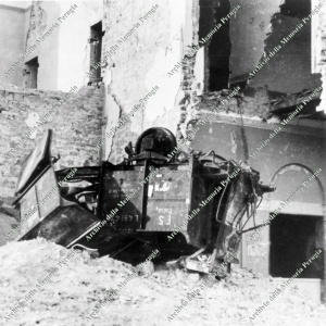 Danni del bombardamento della stazione di Ponte San Giovanni
