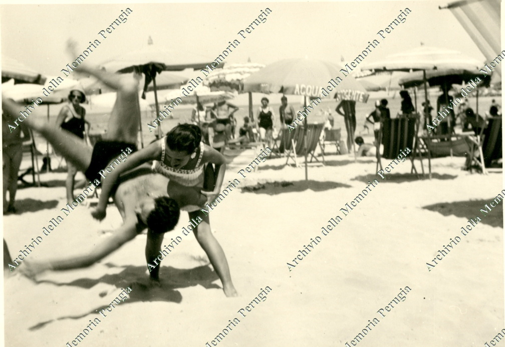 Arti marziali estive in spiaggia a Fano 