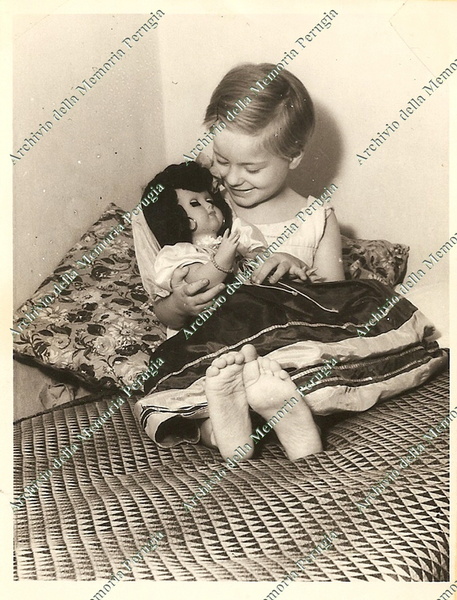 Un classico, Ida Trotta con la sua bambola