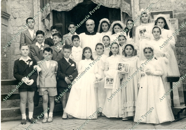 1950_COMUNIONE SANTA MARIA DI COLLE DON GUALTIERO CASTELLINI.jpg
